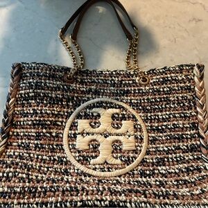 Tory Burch Multicolor Woven Tote Bag 🤩🤩 perfect for summer🌞🌞